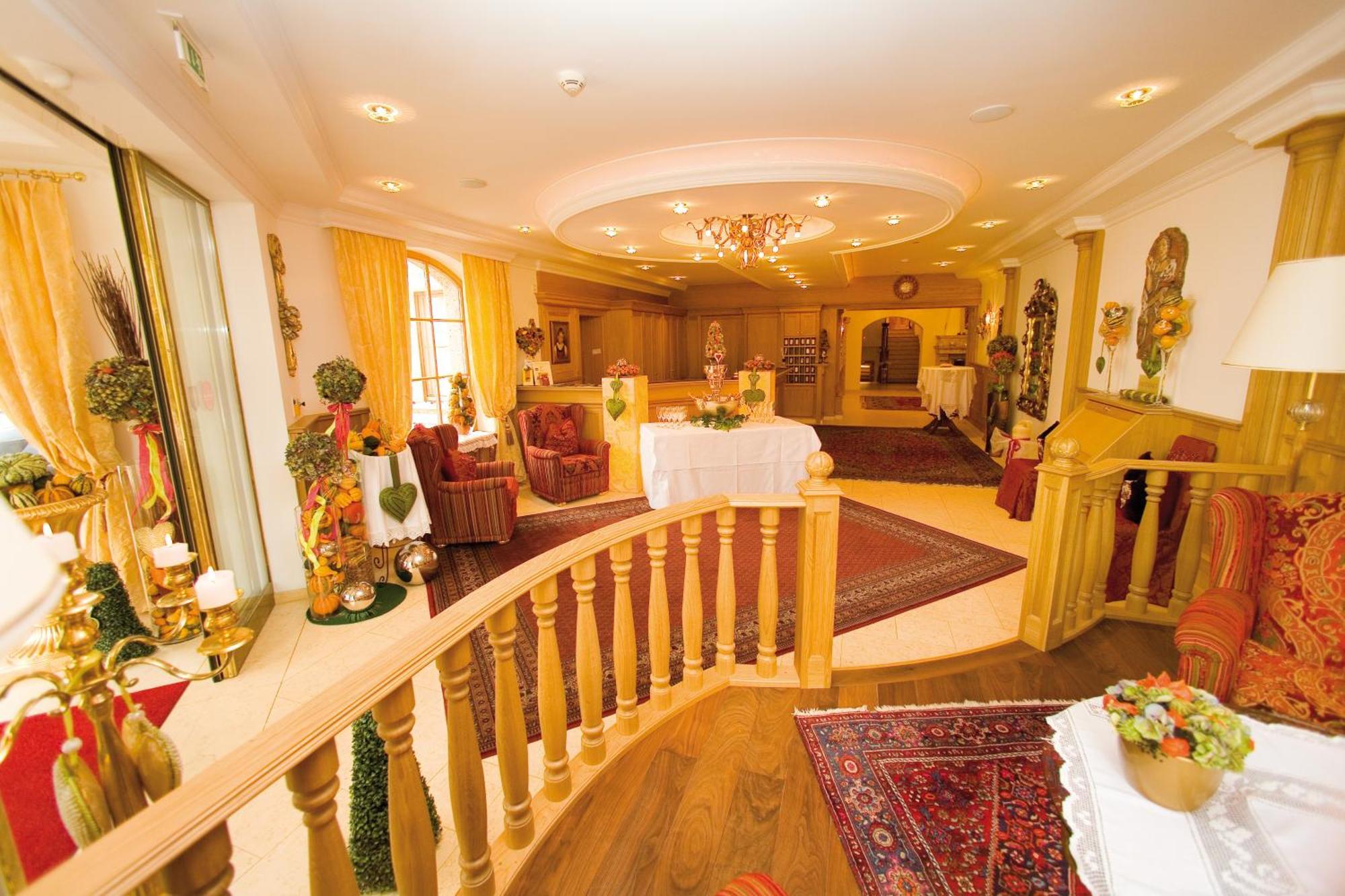 Gartenhotel Maria Theresia Hall in Tirol Exterior photo