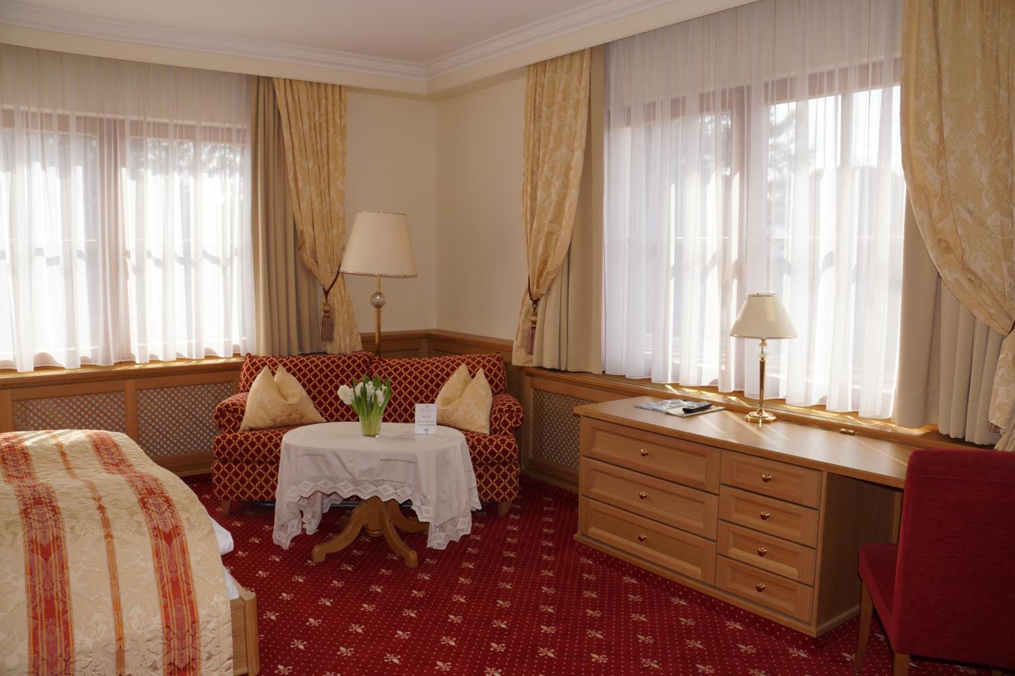Gartenhotel Maria Theresia Hall in Tirol Room photo